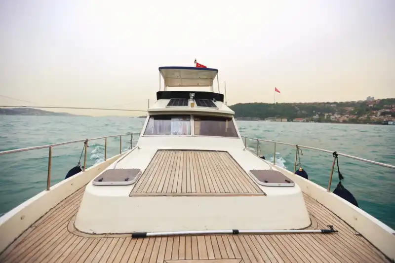 Исследуйте самые красивые места Босфора на яхте вместимостью 10 человек