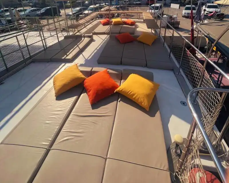 Забронируйте частную аренду яхты в Калкане для роскошного морского отдыха