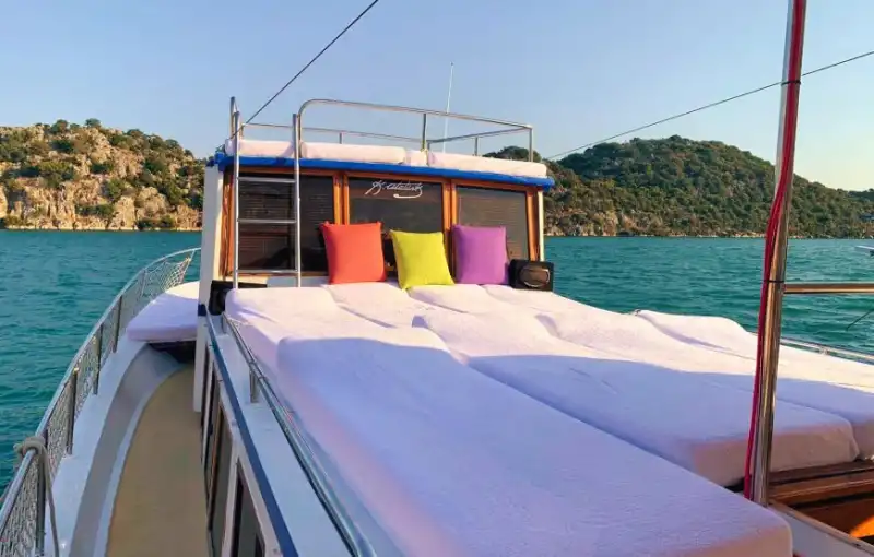 От предложений до дней рождений: Идеальная морская прогулка в Кекова