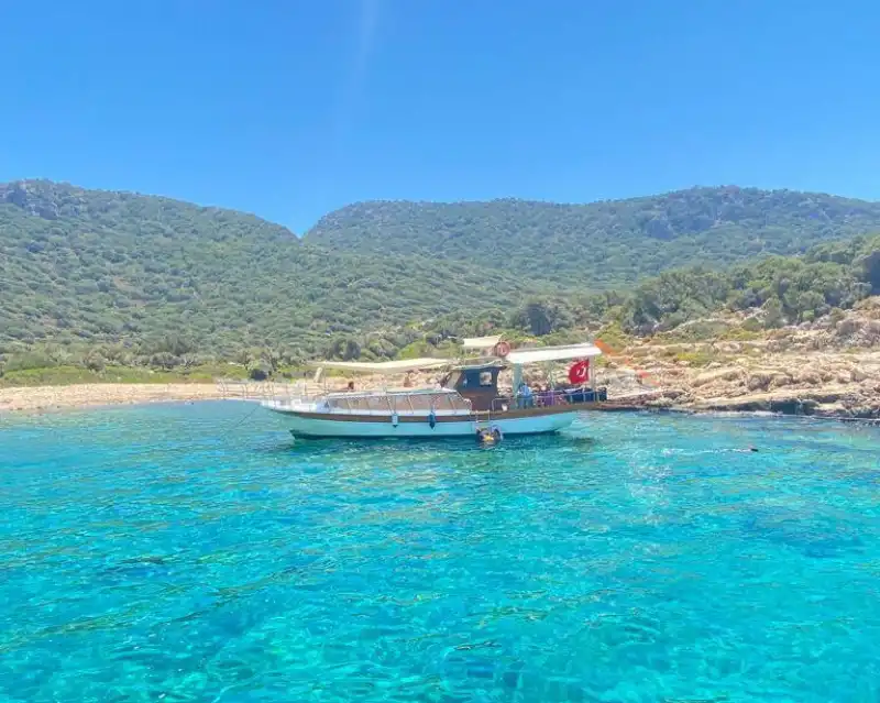 Готовы к морскому путешествию из Каша для 12 гостей?