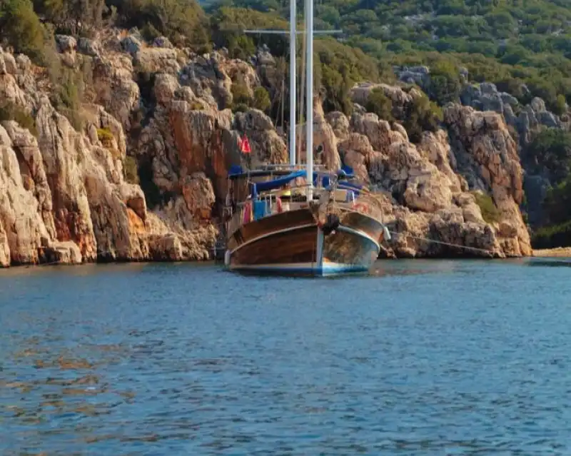 Эксклюзивная гулета в Кекова: 6 кают, 12 гостей, полная роскошь