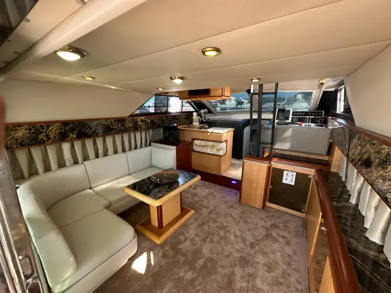 Роскошь и комфорт на море: эксклюзивный опыт на яхте в Кемере