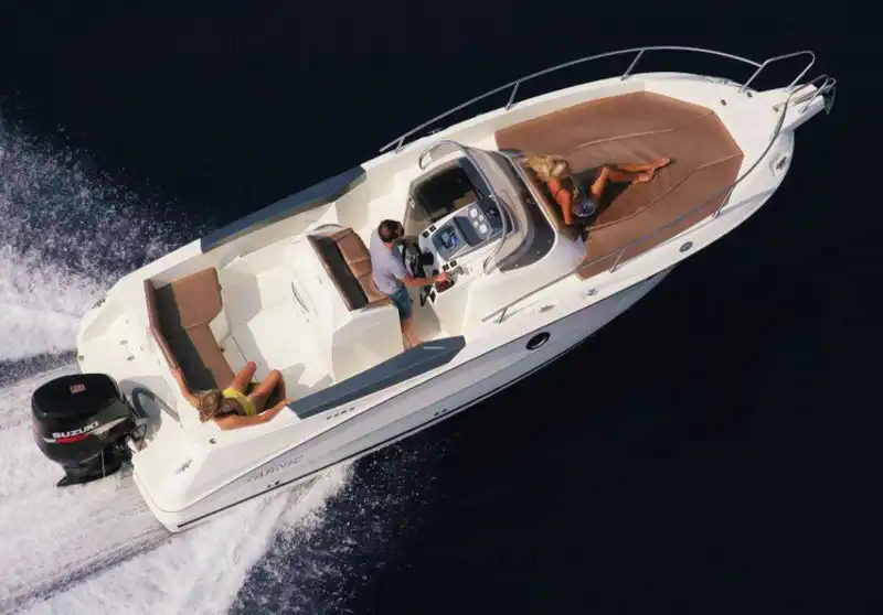 Скорость и комфорт в Кушадасы: Прокат катера Karnic!