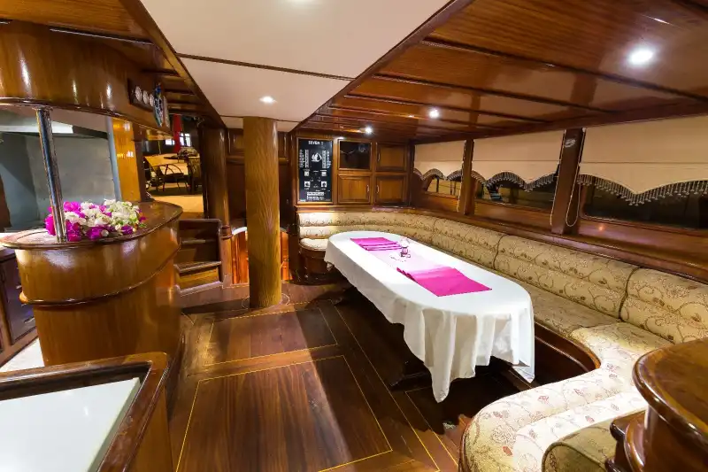 Bozburun’dan Ayrıcalıklı Mavi Tur: 26 Metrelik 6 Kabinli Gulet