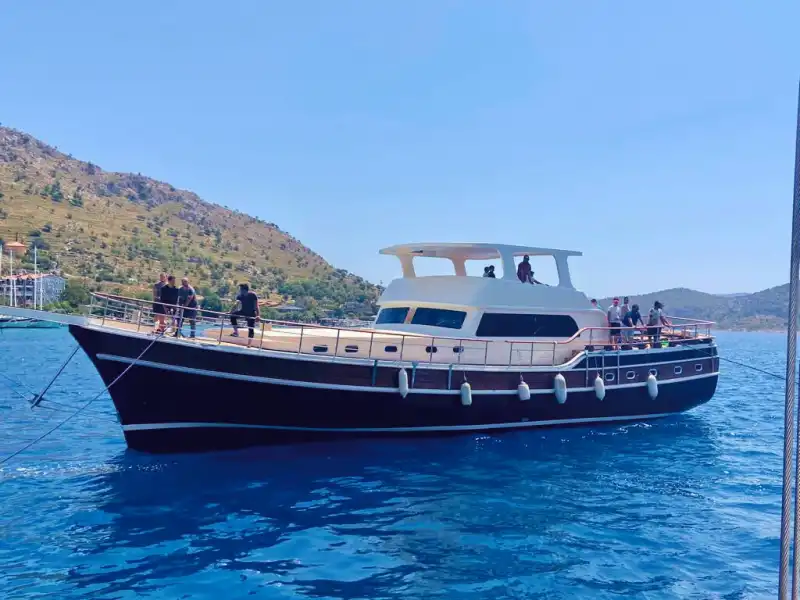 23 Metrelik Konforlu Gulet ile Marmaris Bozburun’da Huzurlu Bir Tatil