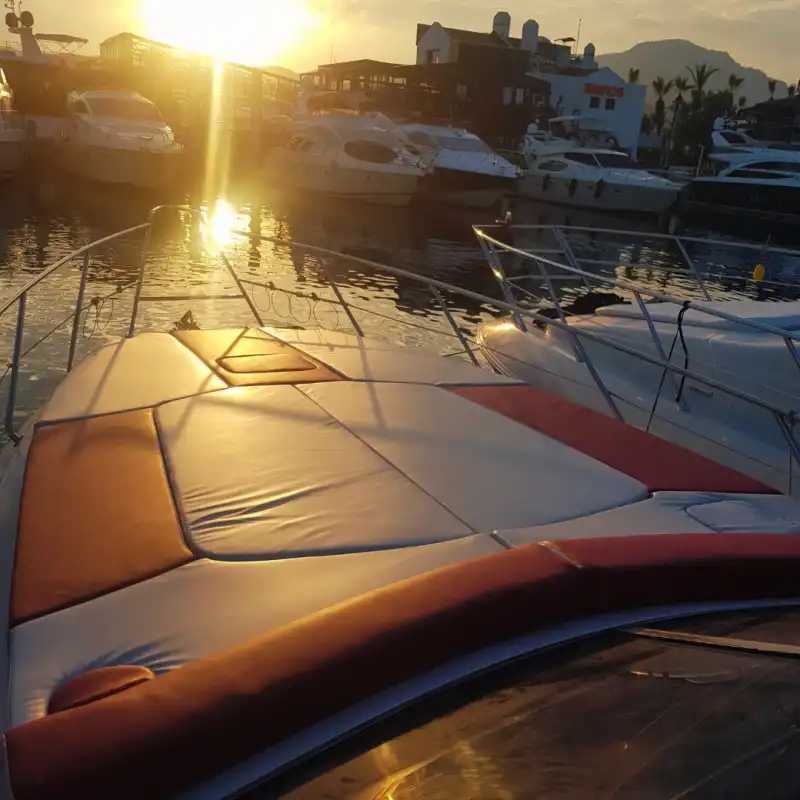 Путешествуйте по водам Мармариса на бюджетной яхте для 8 человек