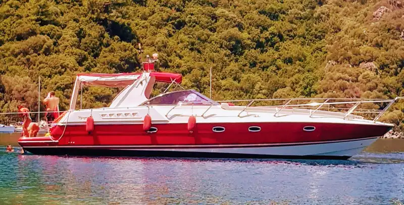 Путешествуйте по водам Мармариса на бюджетной яхте для 8 человек