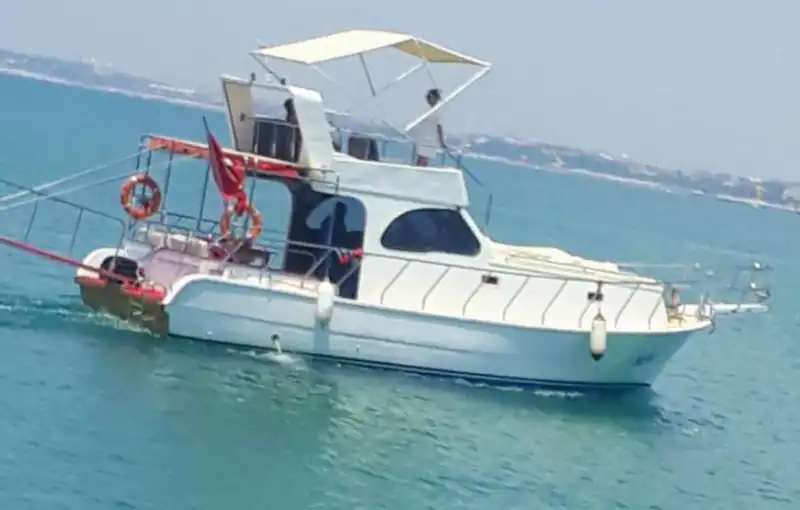 Side’nin Eşsiz Kıyılarında, 12 Metre Uzunluğunda, 12 Kişilik Ekonomik Yat