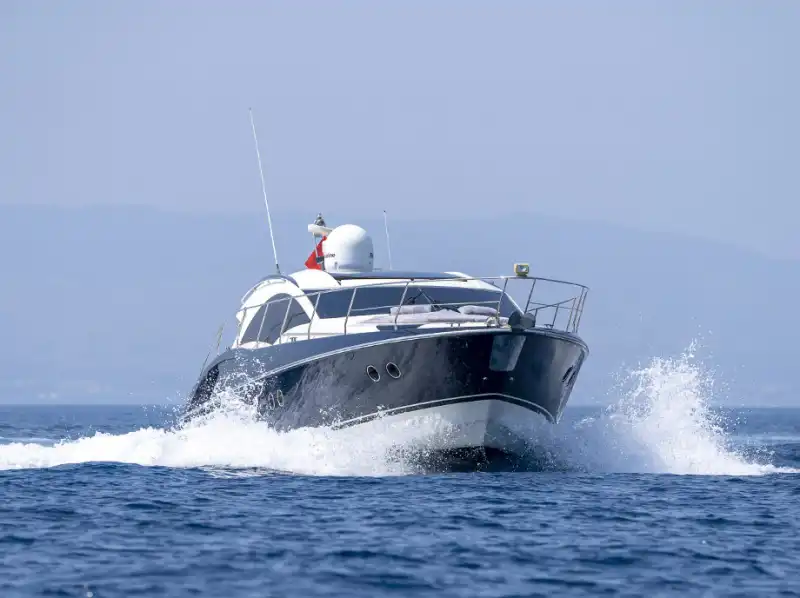 Комфортное морское путешествие для 4 человек на 15-метровом скоростном катере в Бодруме