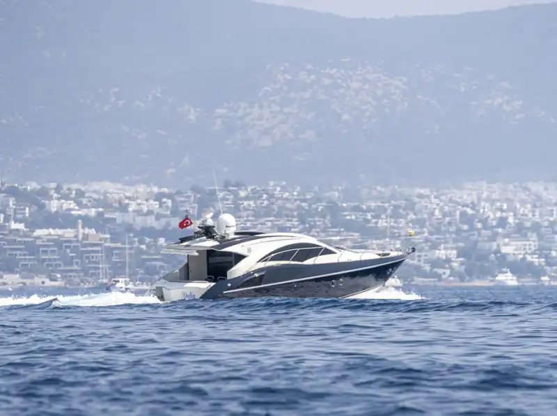 Комфортное морское путешествие для 4 человек на 15-метровом скоростном катере в Бодруме