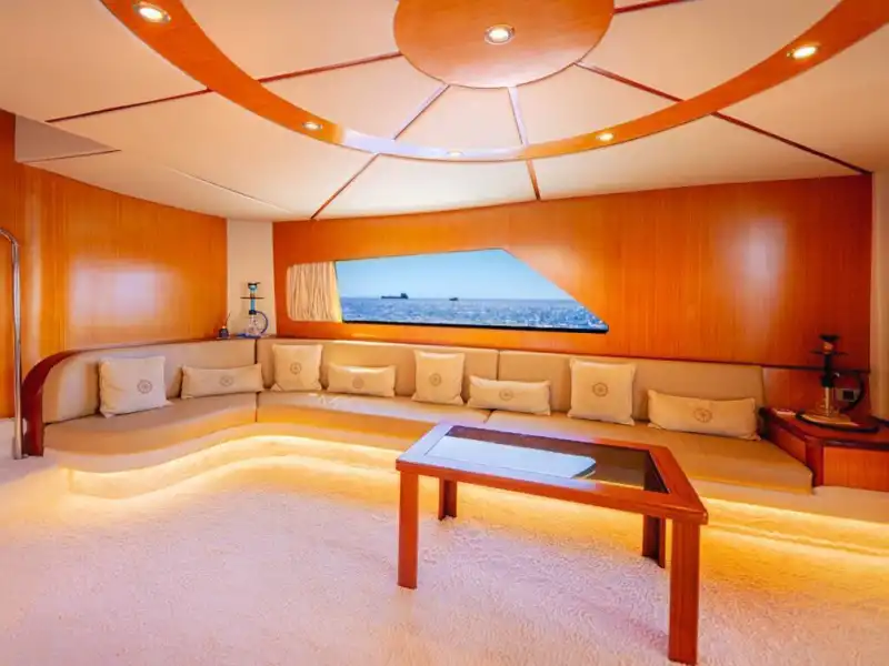 Antalya'da 30 Metre 5 Kabinli 10 Kişilik Konaklamalı Özel Yapım Lüks Yat